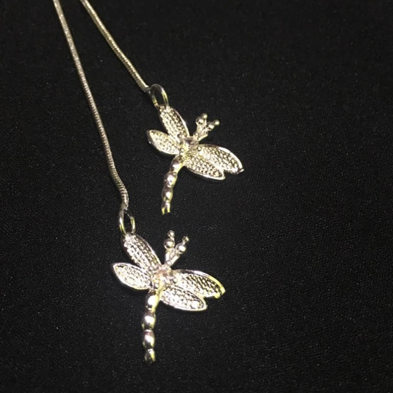 Elegant Dragonfly Pendant Necklace™