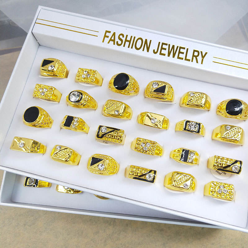 Exquisite Gold-Plated Statement Rings™