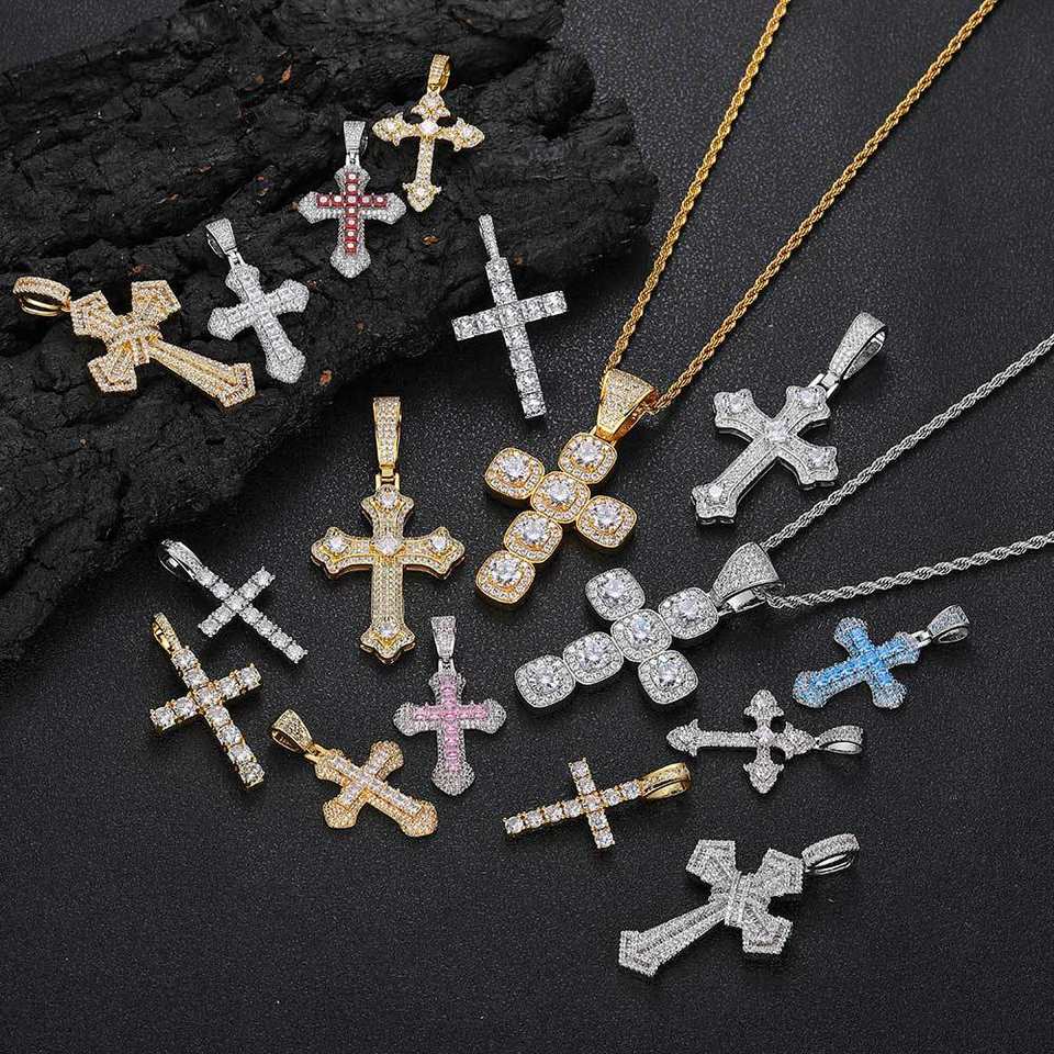 Bold Cross Zircon Pendant Necklace™