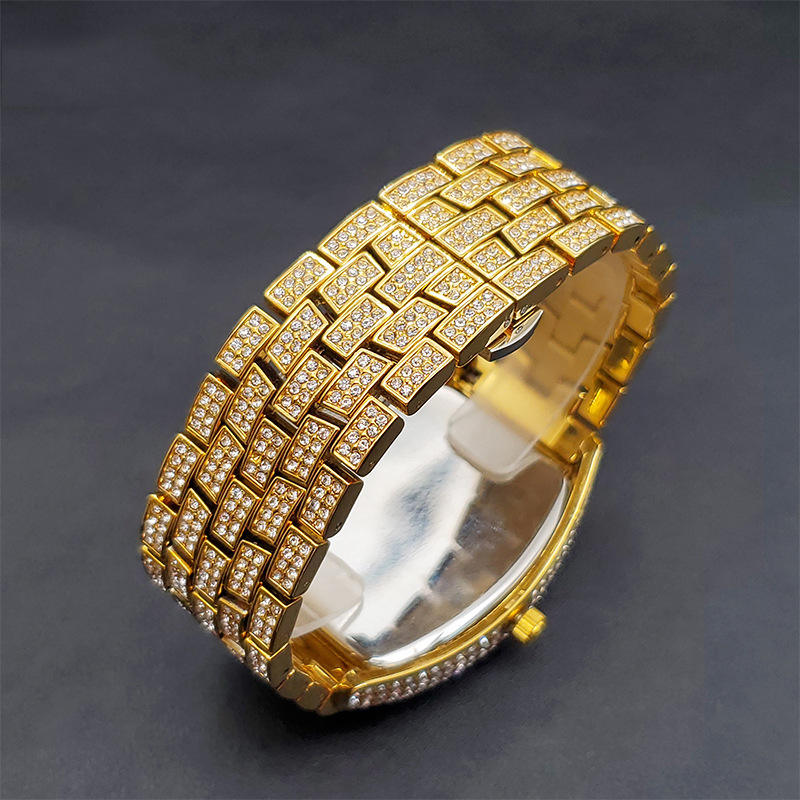 Diamond Iced-Out Luxury Watch™