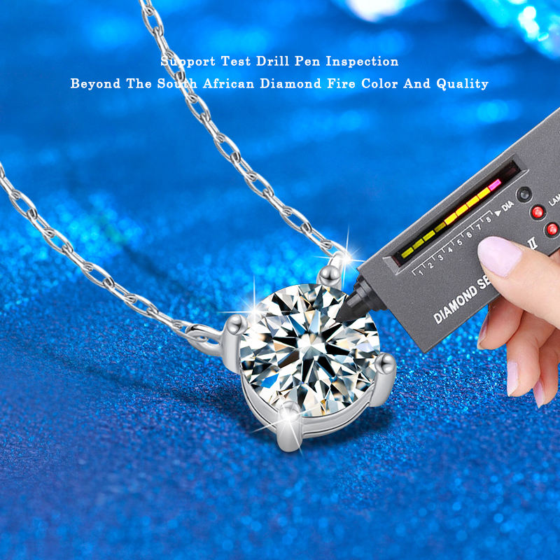 Brilliant Moissanite Pendant Necklace™