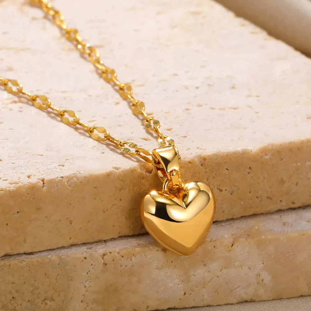 Elegant Heart Pendant Necklace™