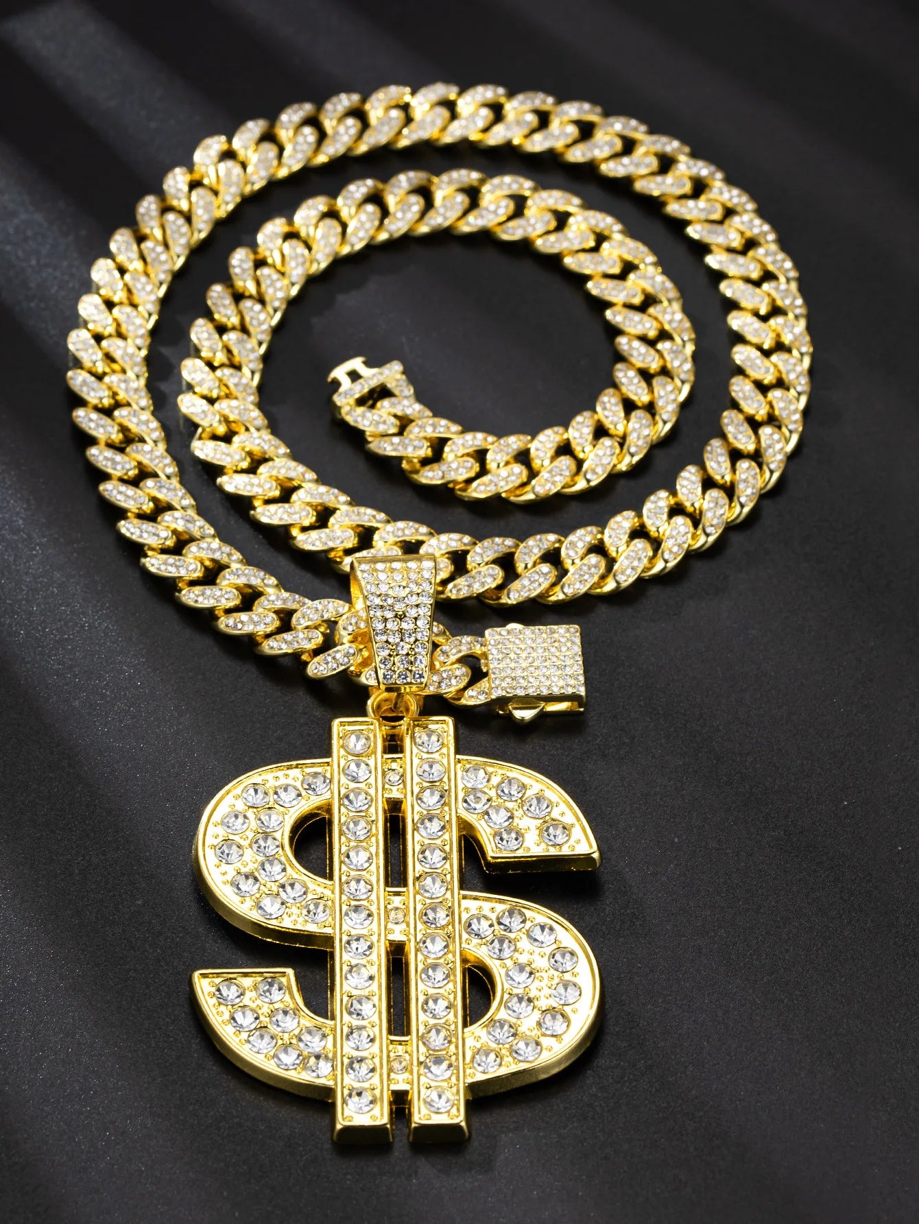 Dazzling Urban Chic Pendant Necklace™