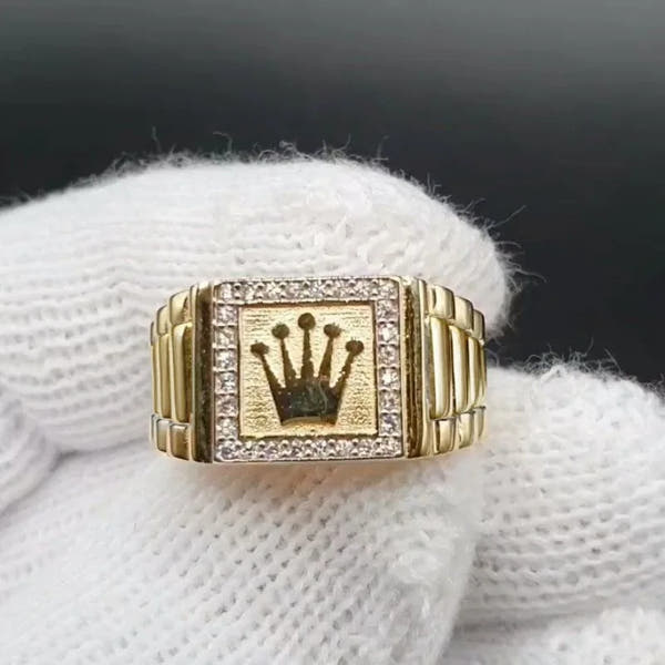 Crown Jewel Luxury Ring™